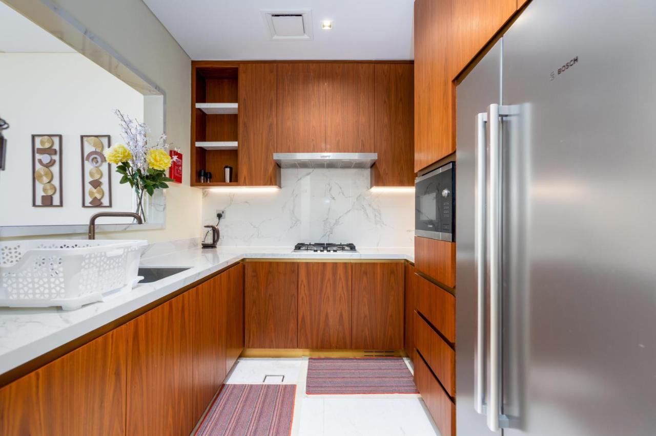 Modern 1BR Apartment, High Floor, Near Dubai Mall - 5