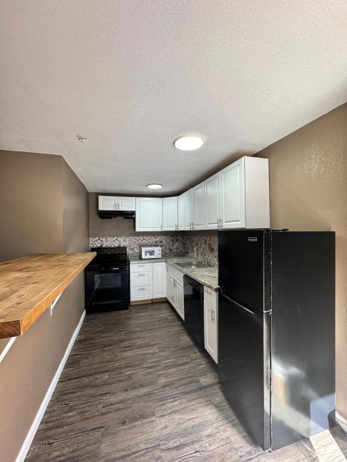 Live In Lodge Lithia Springs — photo 4