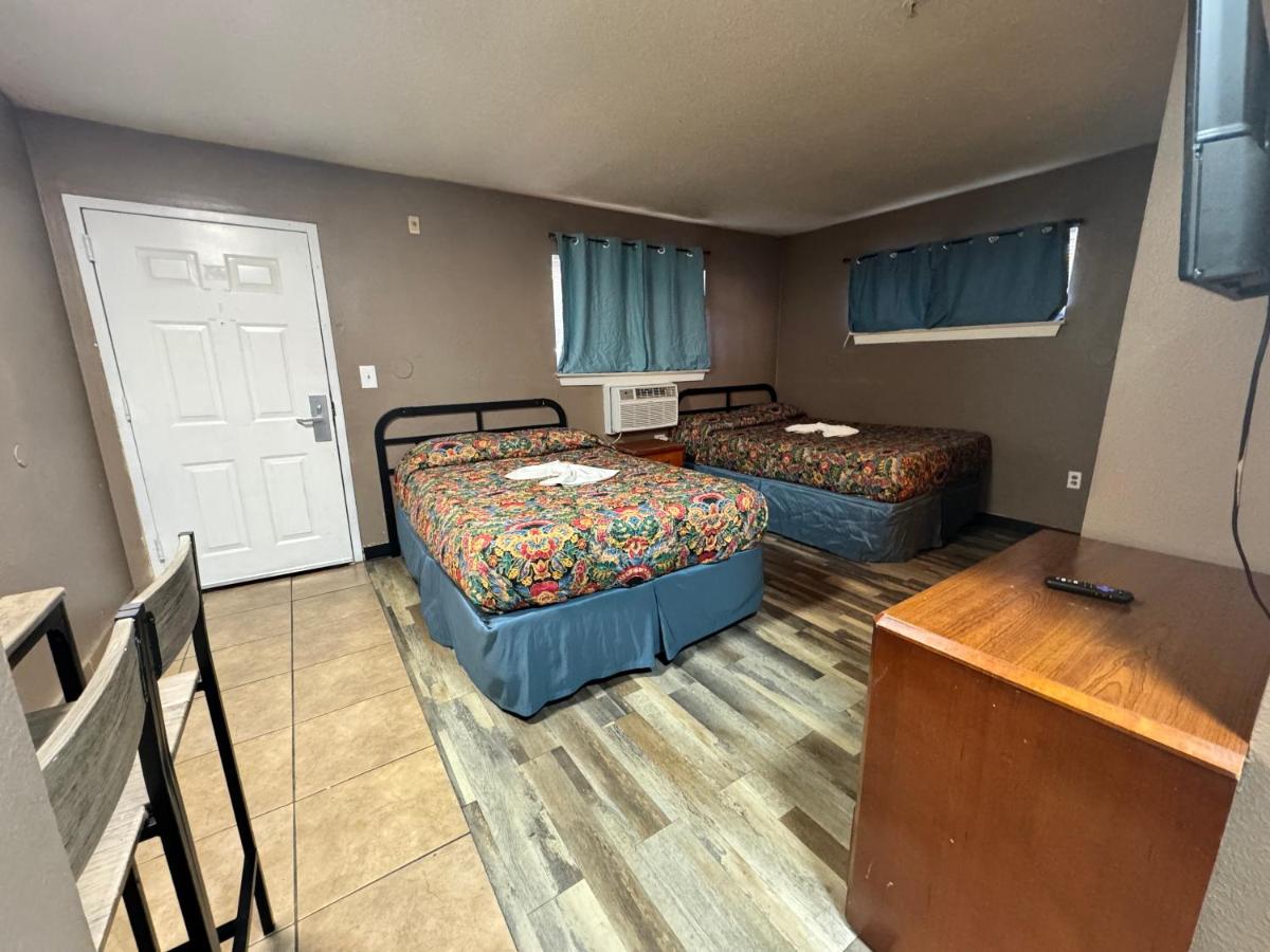Live In Lodge Lithia Springs — photo 5