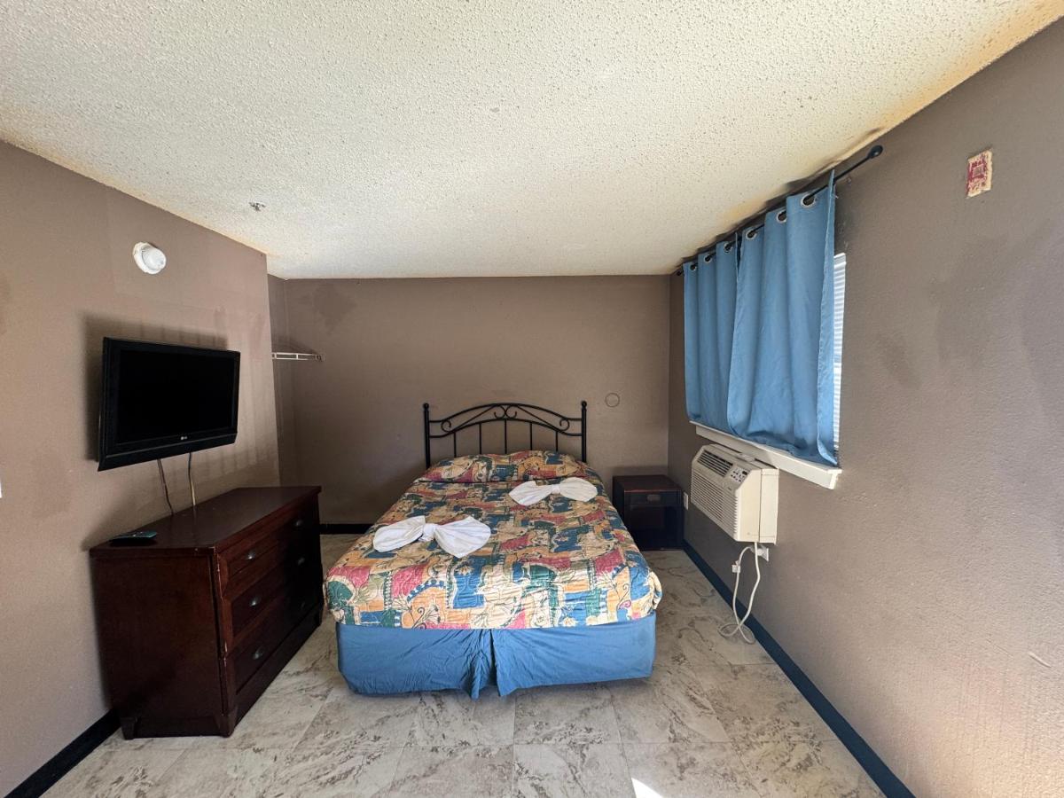 Live In Lodge Lithia Springs — photo 19