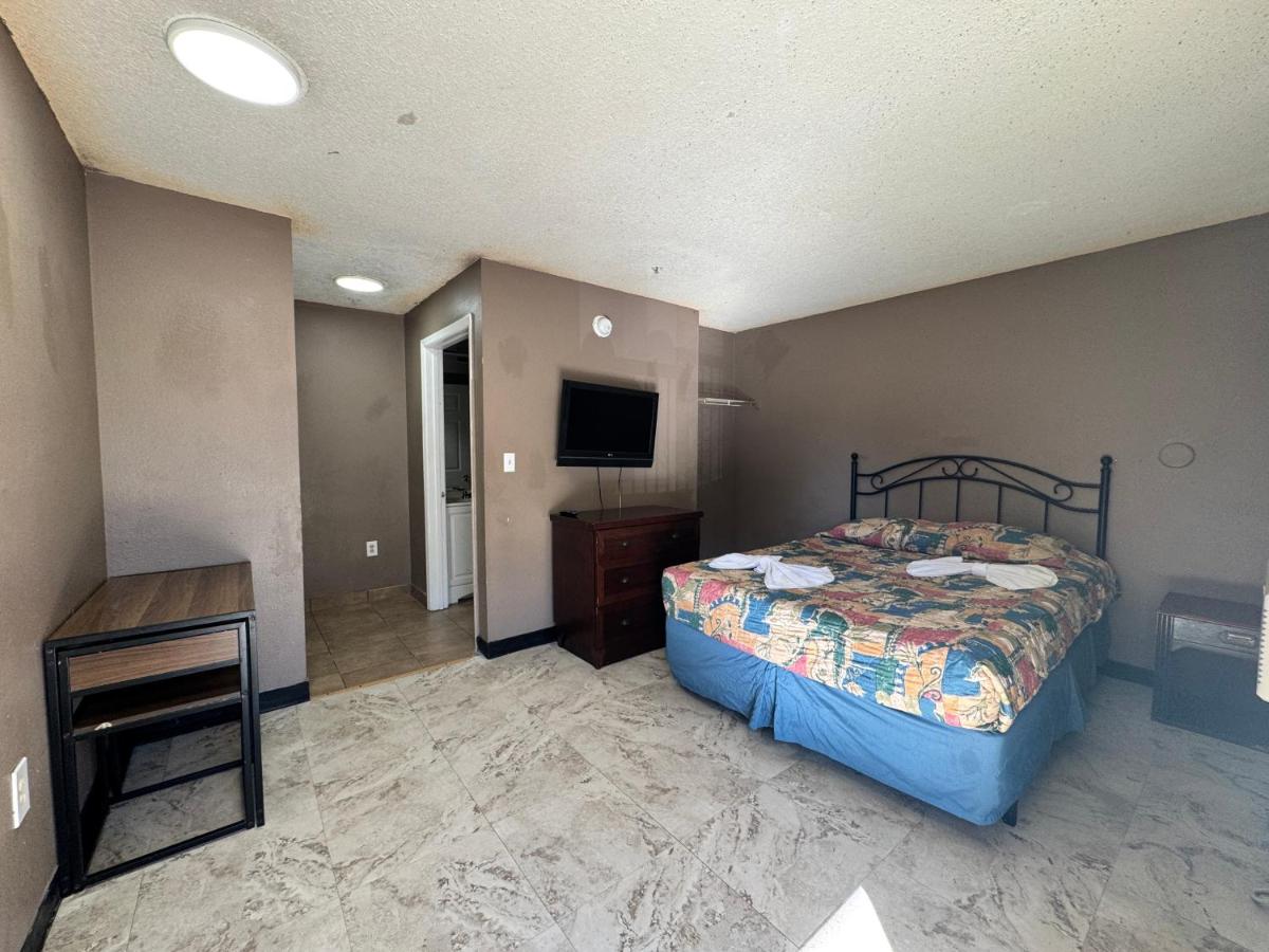 Live In Lodge Lithia Springs — photo 20