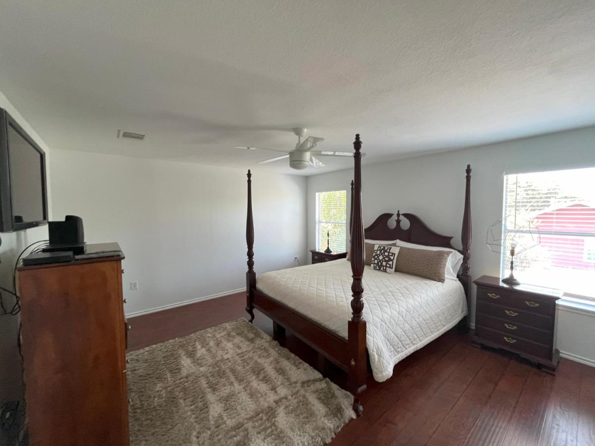 Top Location! Spacious Home Near Downtown & Events - 4
