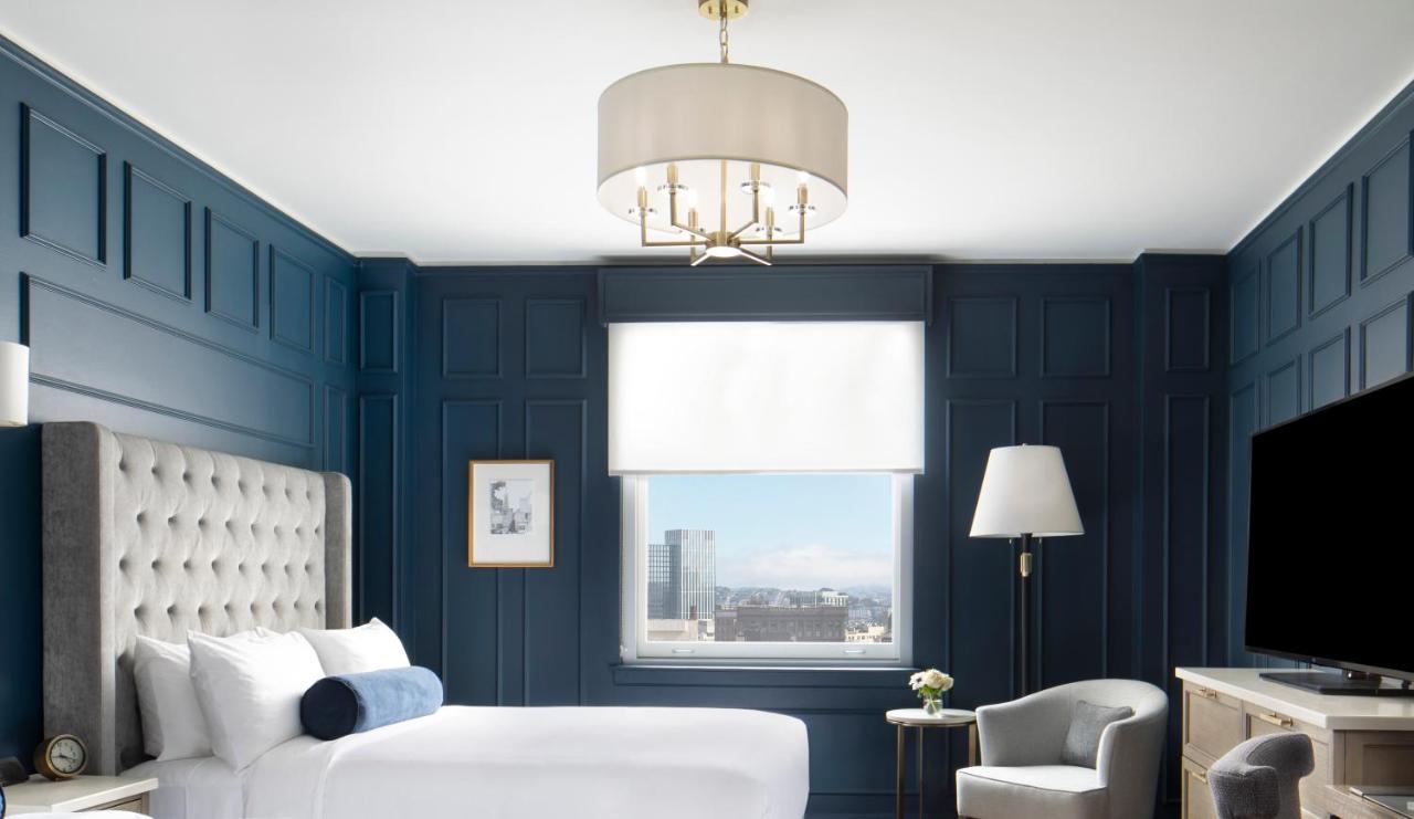 Drake Hotel — photo 11