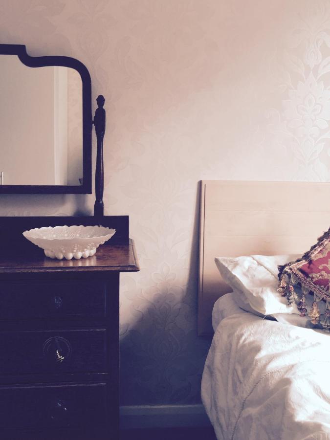 Single En Suite Room