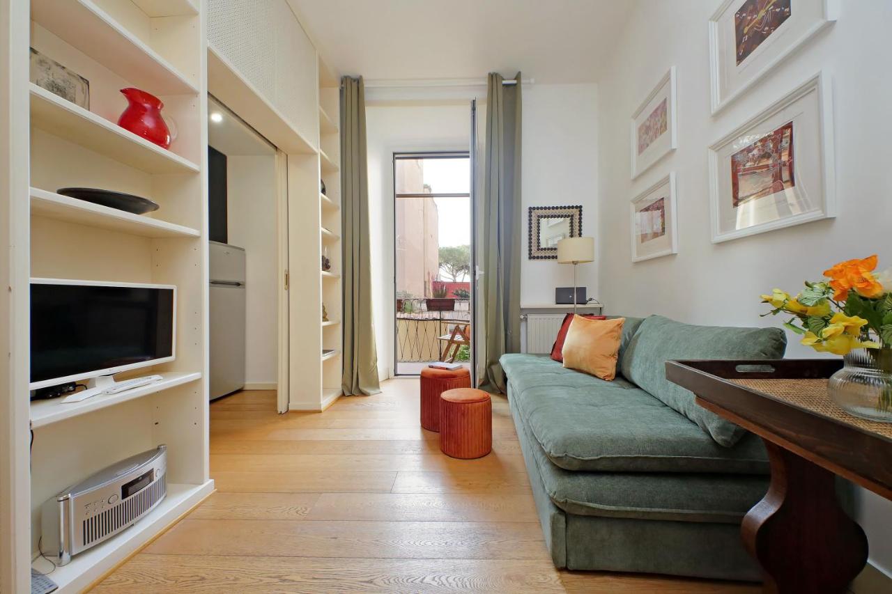 Balcony al Colosseo by Luxury Getaways - 5