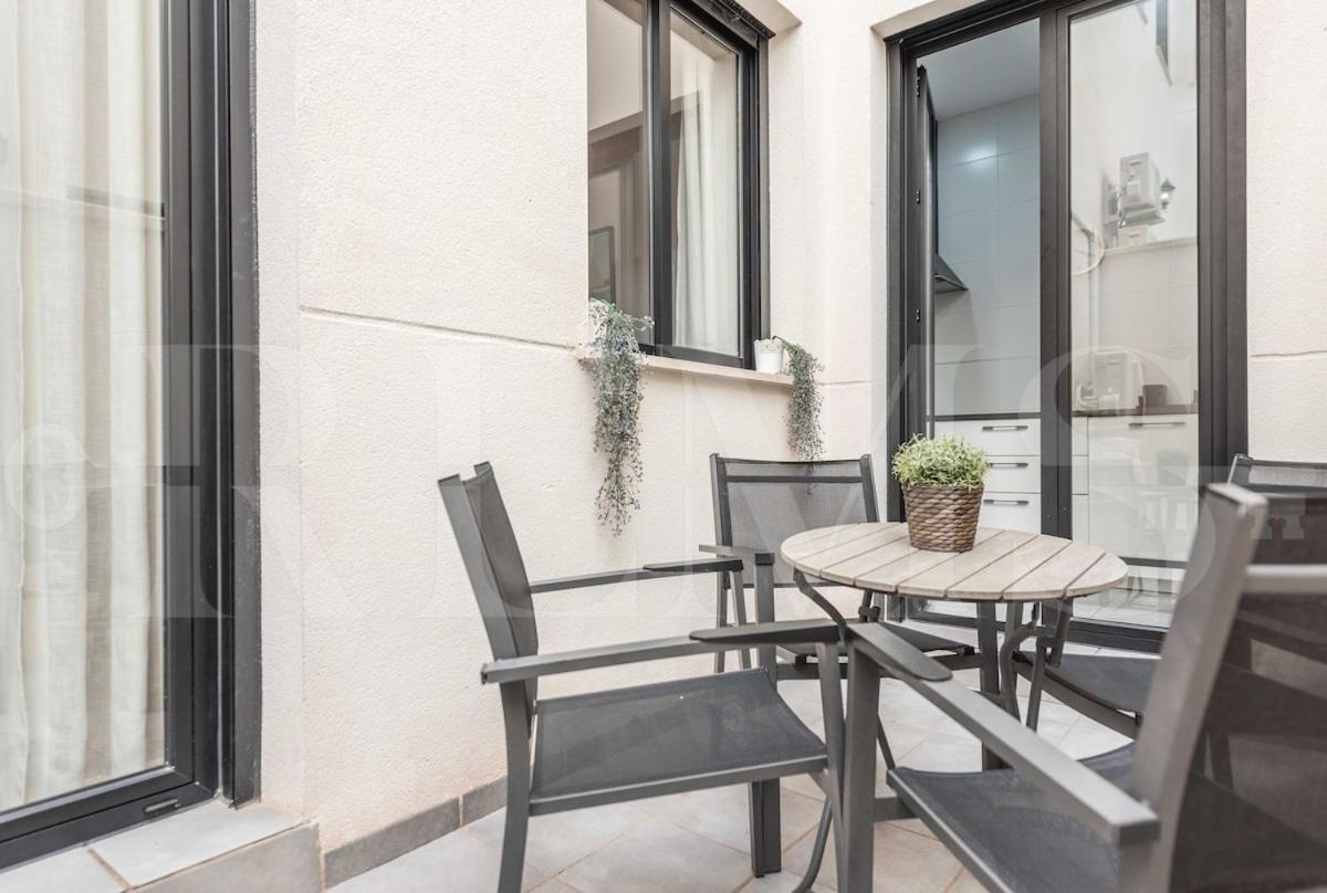 Apartment with parking and patio - Center by REMS - 4