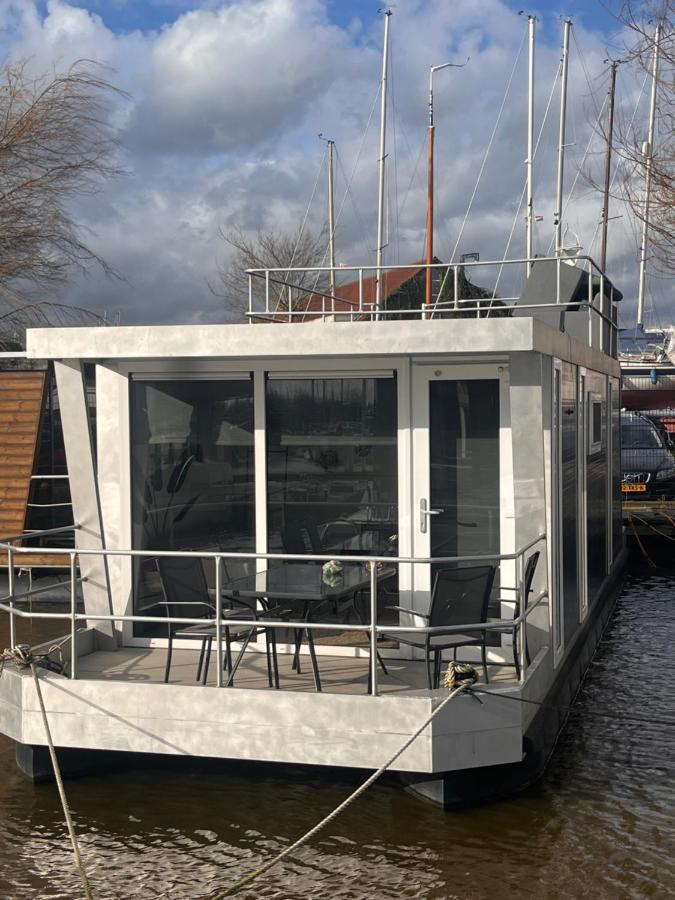 Houseboat Oslo perfect voor bezoek Amsterdam