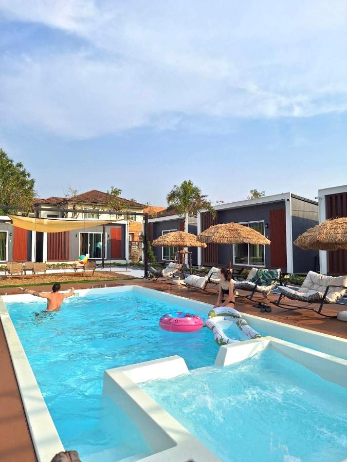 D Glamor Hotel Phutthamonthon Sai 1 ,Southern Bus Terminal, Bangkok - 4