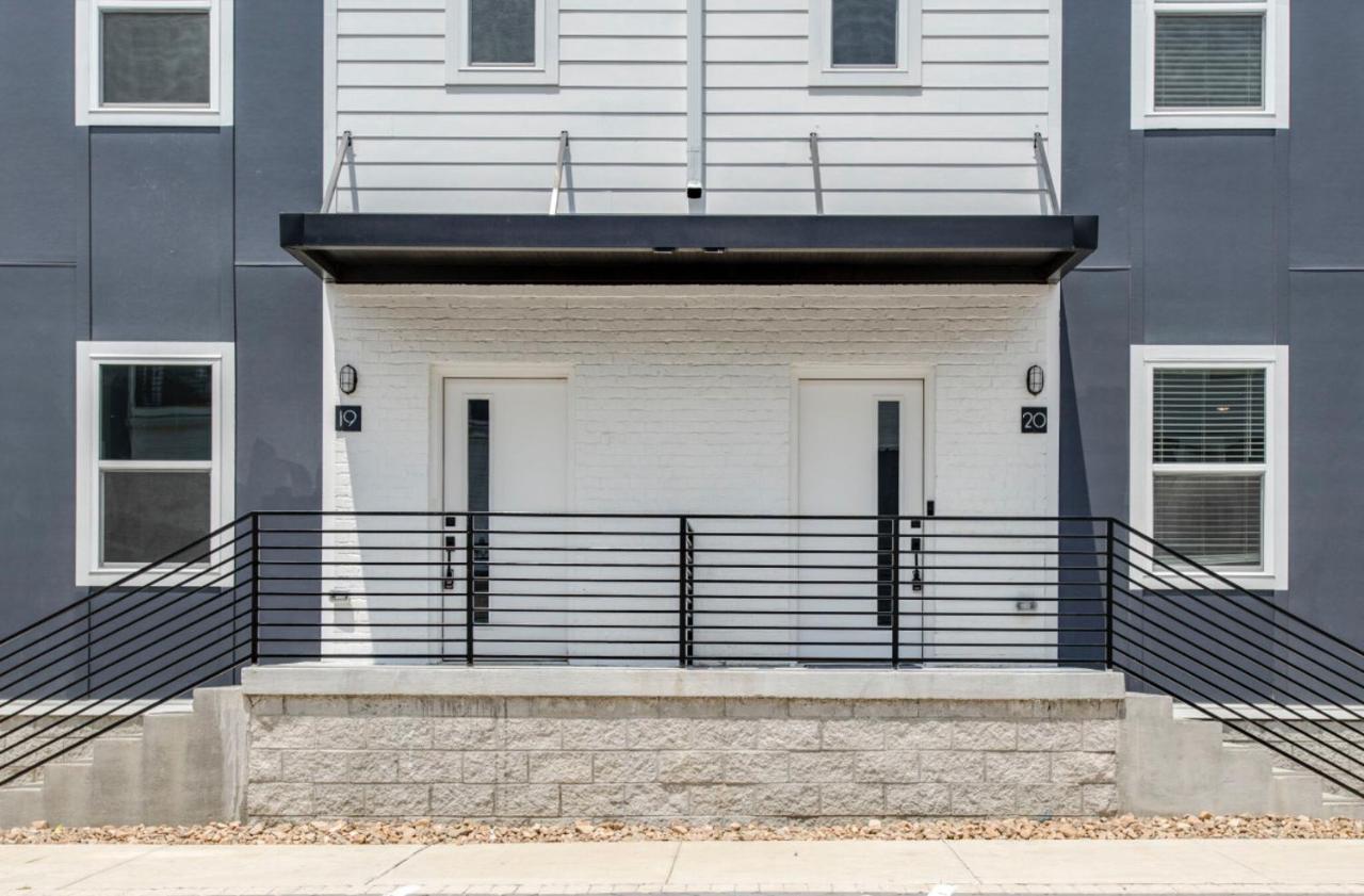 Classy, Cozy, Close to downtown - 2