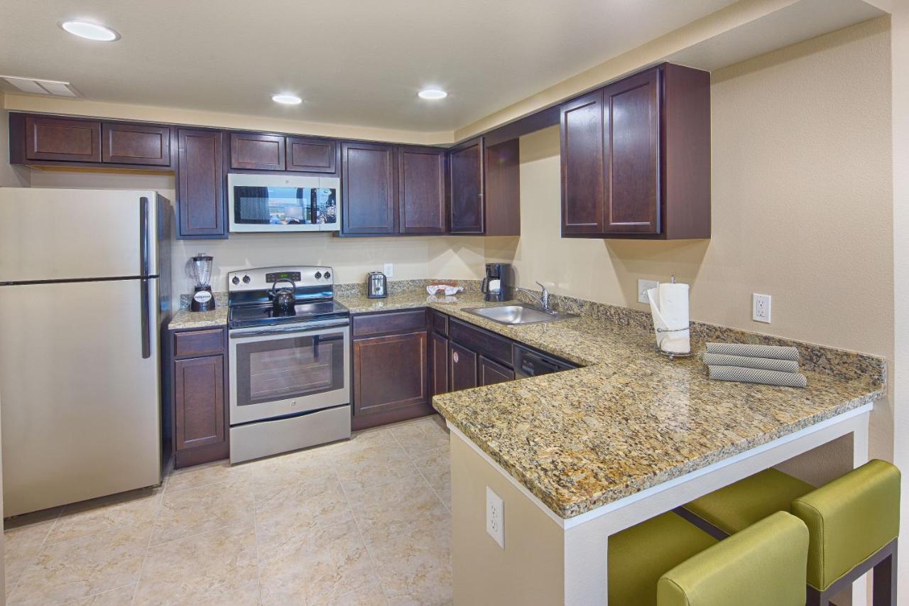 Vacation Village at Parkway - Building 11 — photo 18
