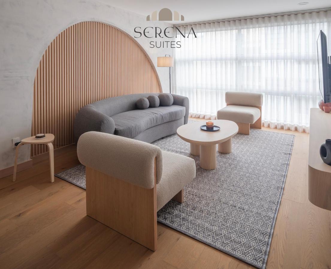 Stylish Apartment with Picturesque Rooftop Pool in Central Condesa - 4