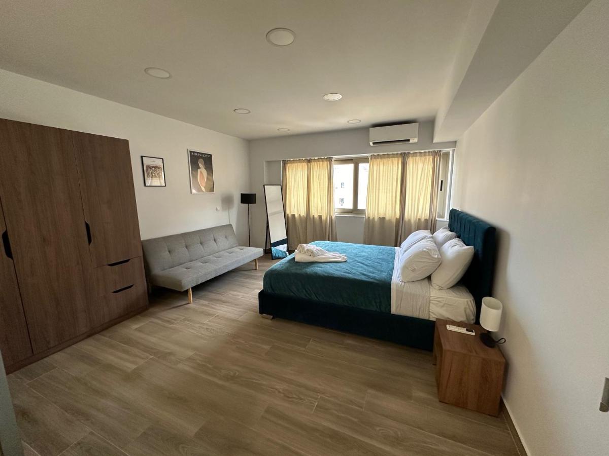 Academys Modern Apartments by Athens Urban Retreat - 2