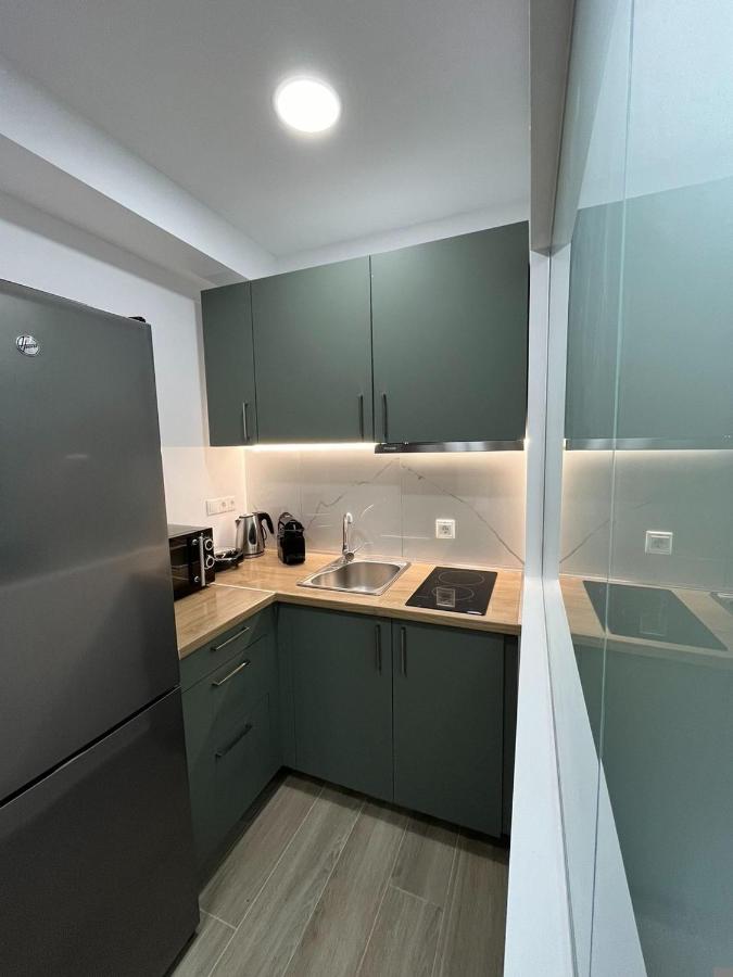 Academys Modern Apartments by Athens Urban Retreat - 4