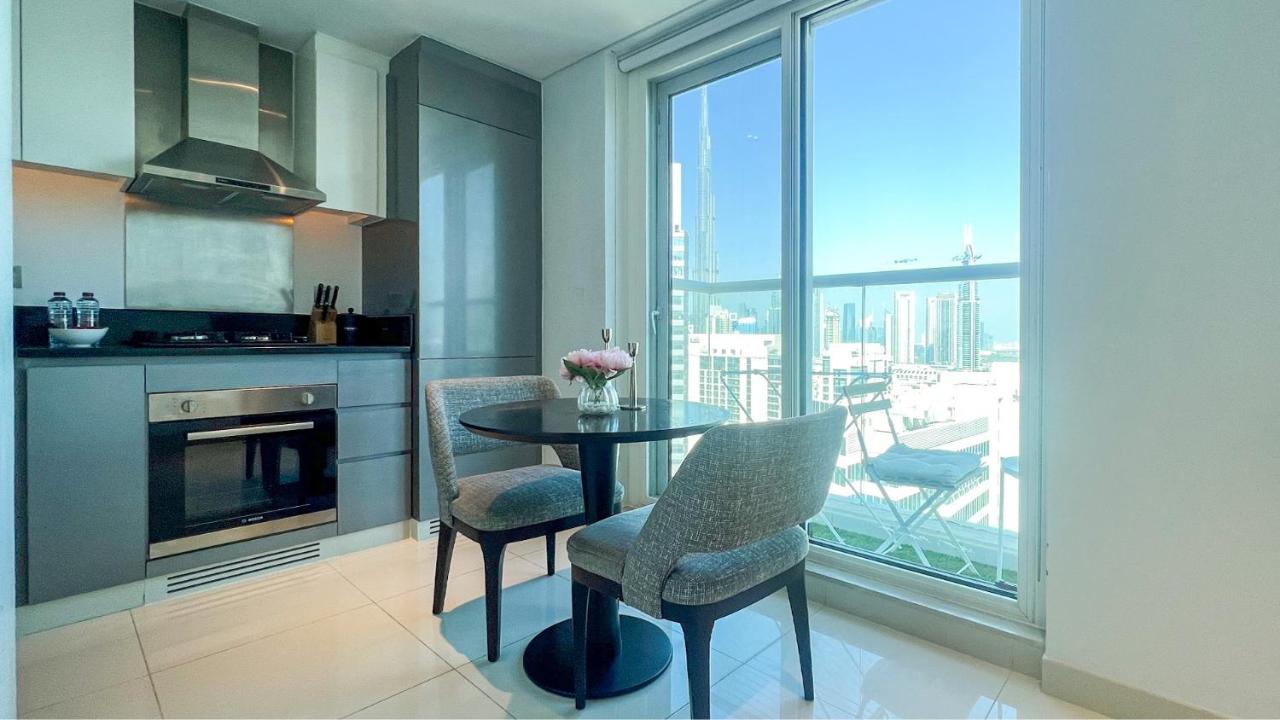 Keyrock Living - Studio with Burj Khalifa View - 3