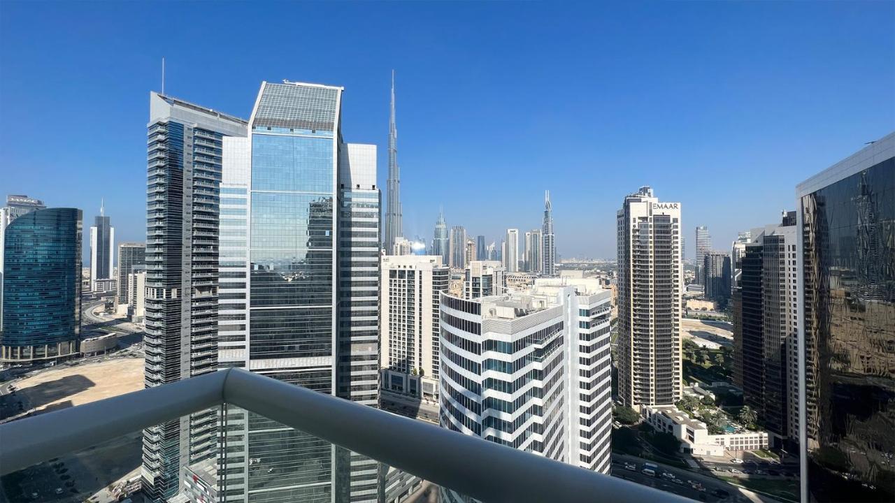 Keyrock Living - Studio with Burj Khalifa View - 5