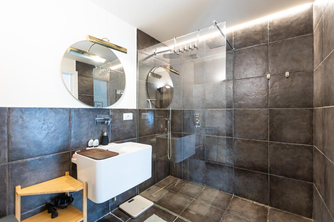 Campani by Rental in Rome - 3