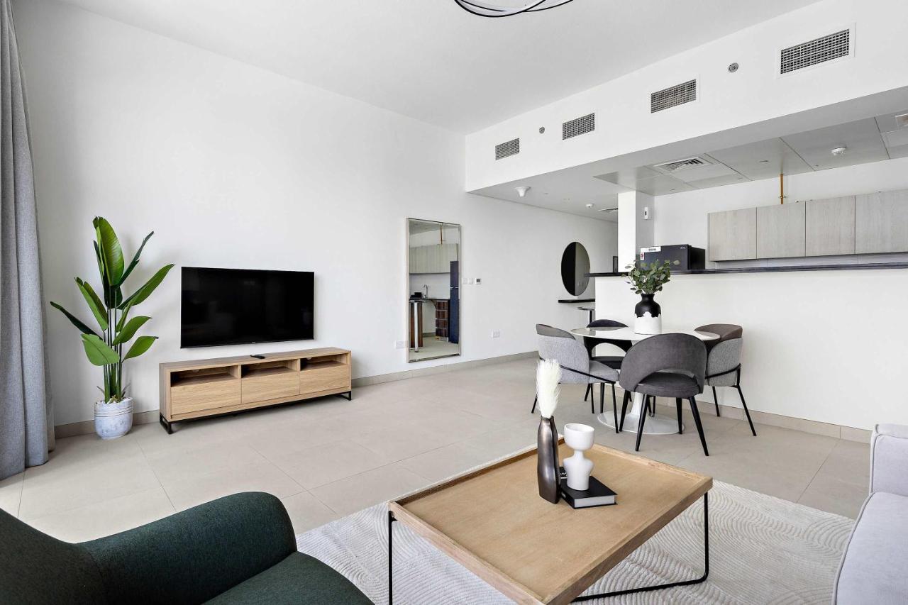 Silkhaus Vacation Homes Modern 1BDR in Najmat Near Reem Central Park - 4