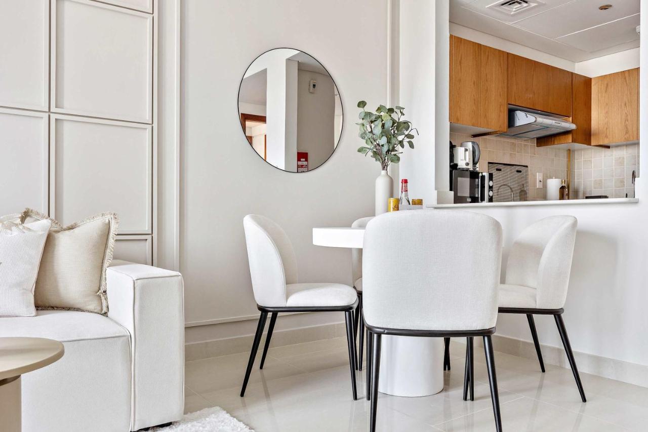 Silkhaus Vacation Homes New 1BDR near Reem Mall in Al Reem Island - 4