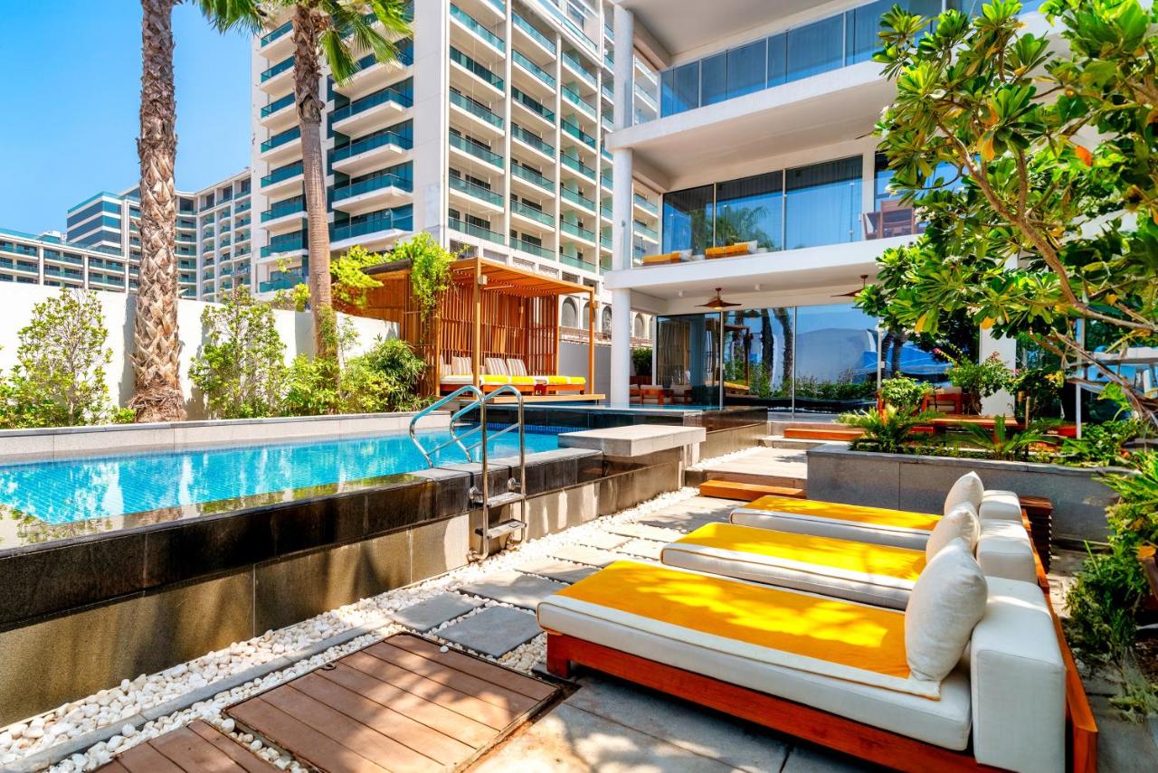 3 Bedroom Beach Villa with Pool