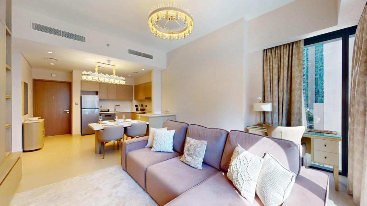 Vacationer Holiday Homes I Exquisite 1 Bed l Pool Access which has Burj Khalifa View l Downtown - 5