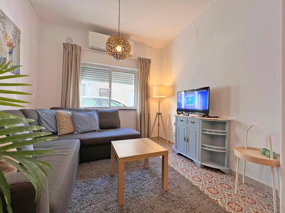 Casa do Carmo Fuzeta by Junto ao Mar - 2