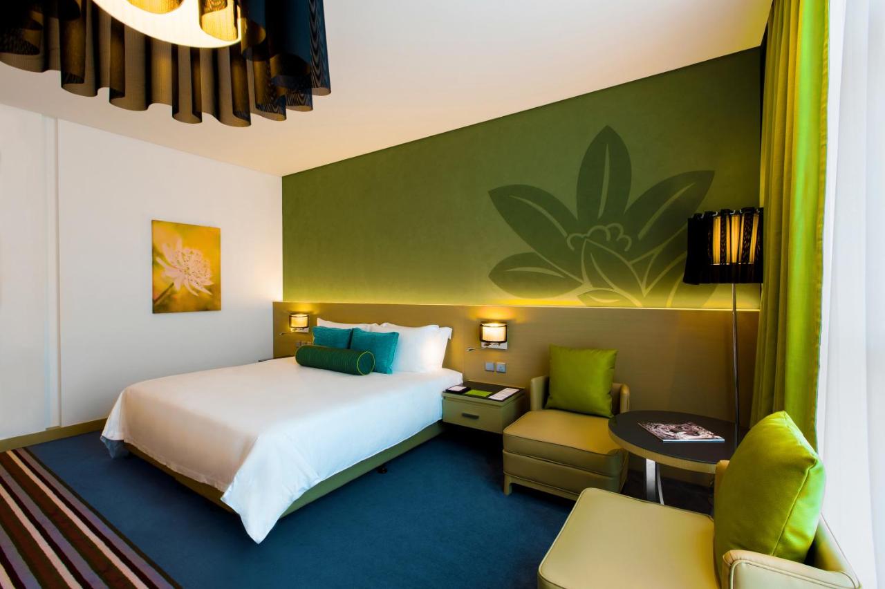 Downtown Rotana photo