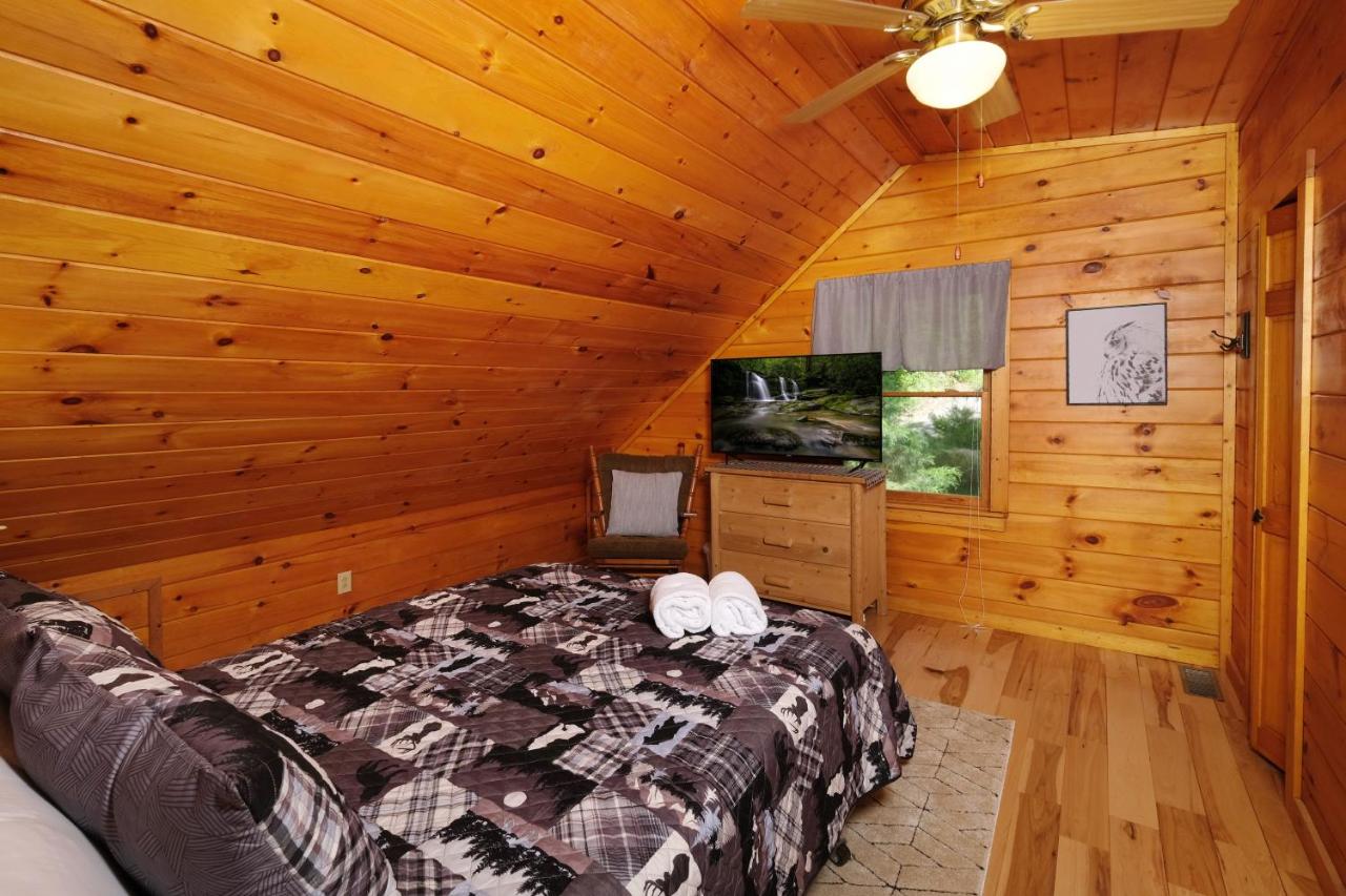 Paytons Place Cabin — photo 22