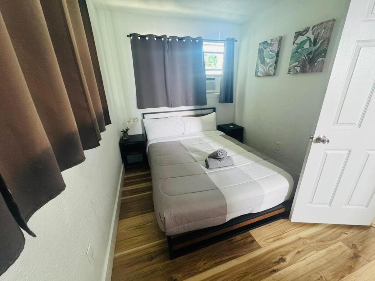 Cozy place Near Design District - 1 - 4