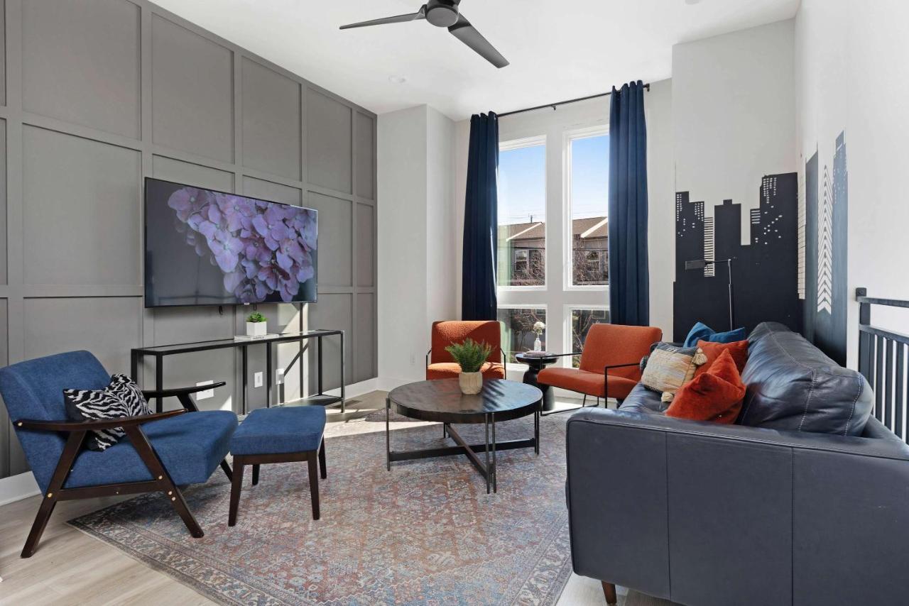 The Aster - Rooftop Patio 2 miles to Broadway - 2