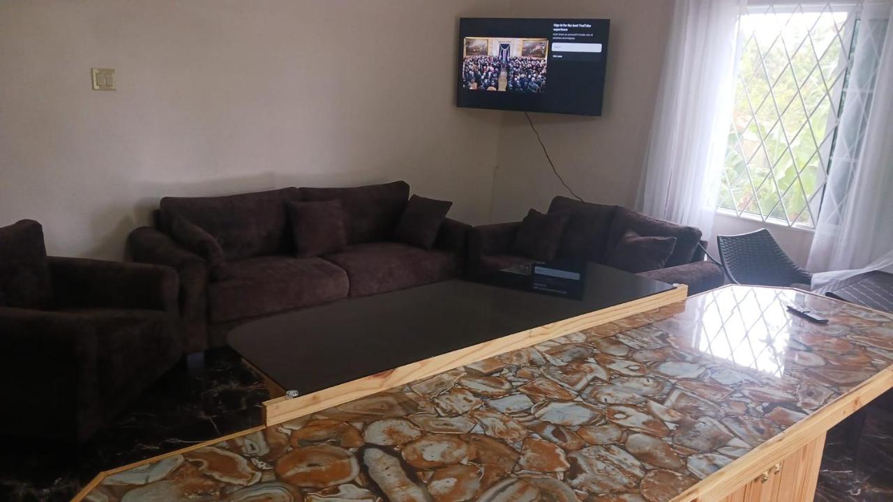 Coke Guest House - 4