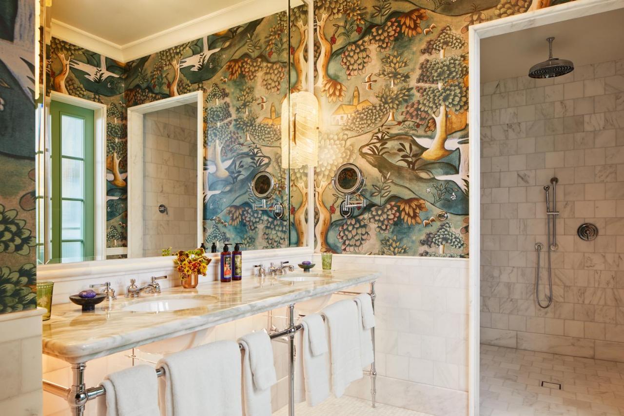 The Fifth Avenue Hotel - 3