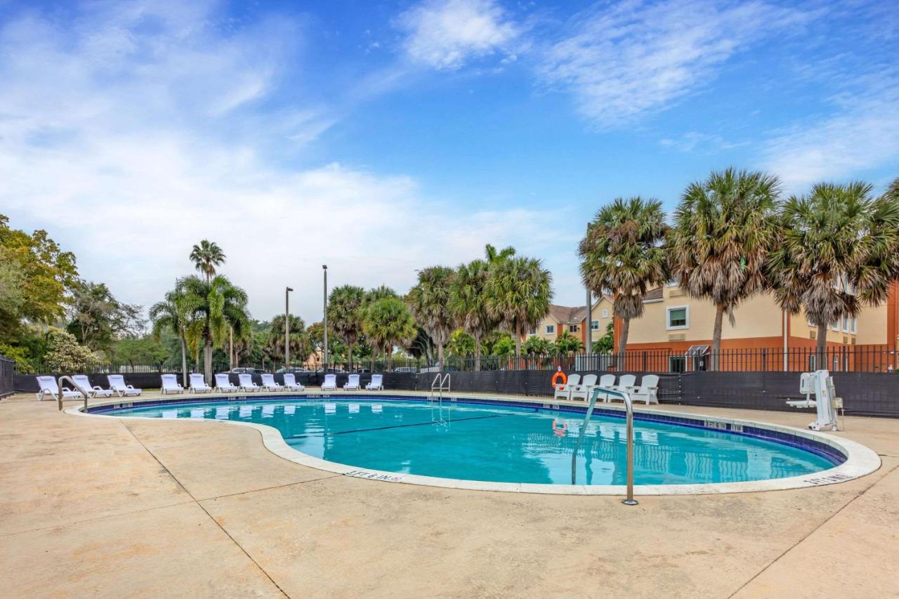 Sleep Inn Miami Airport - 2