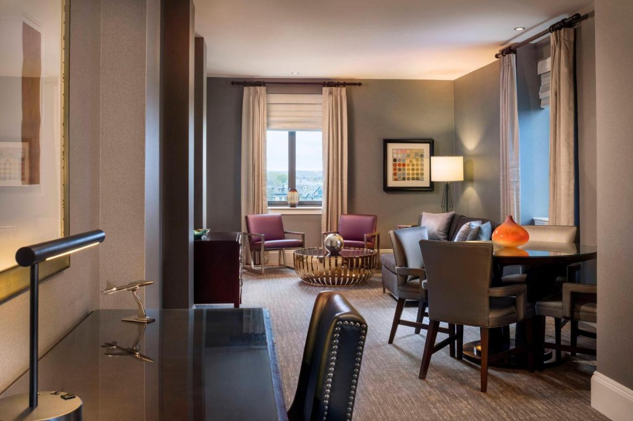 Renaissance Providence Downtown Hotel — photo 18