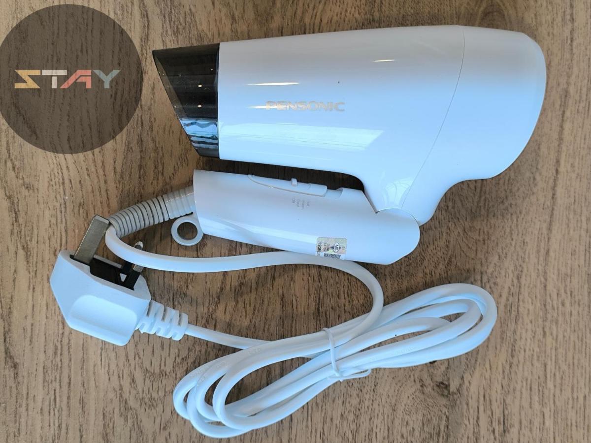 Almas 2Pax Comfort Stylish 100mbps Netflix By STAY - 3