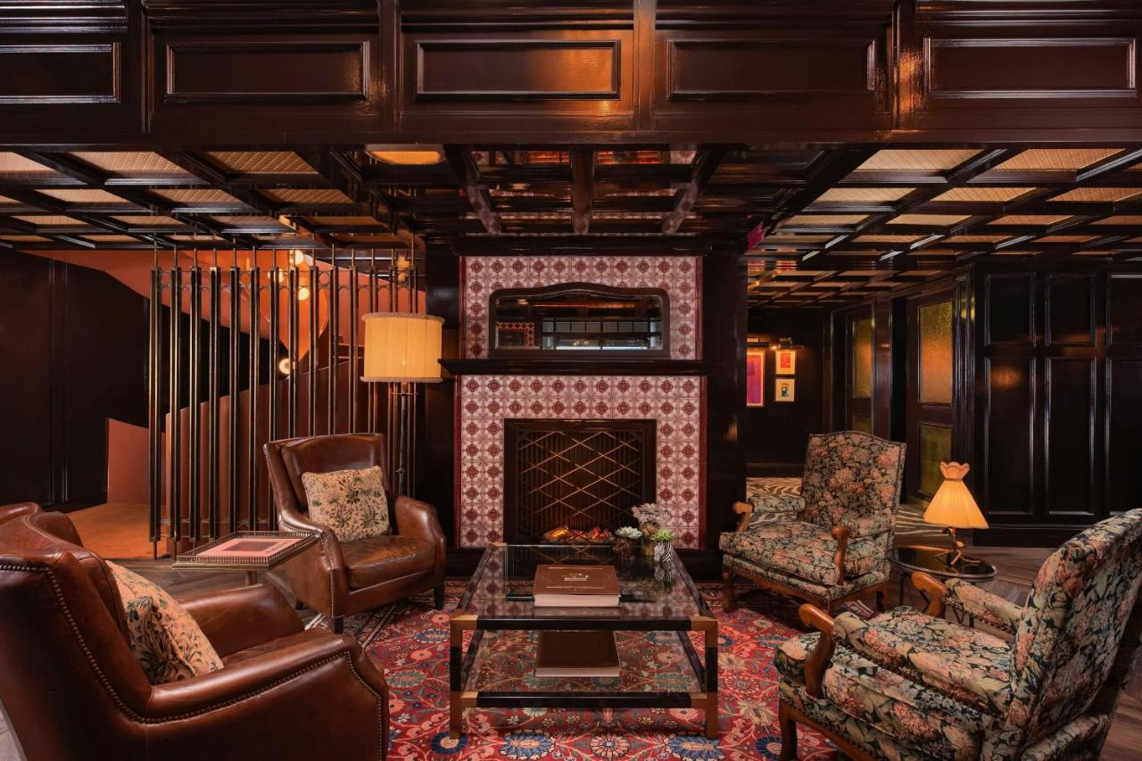 The Ivens, Autograph Collection - 2