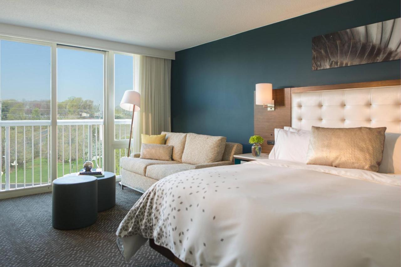 Renaissance Meadowlands Hotel - 2