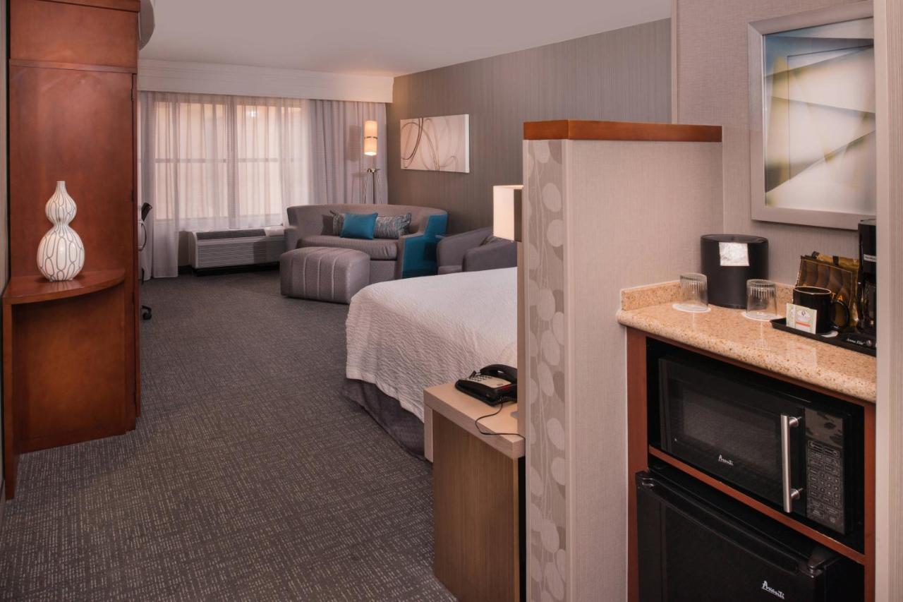 Courtyard by Marriott Thousand Oaks Ventura County - 5