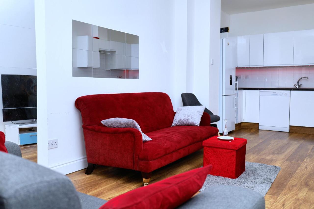 One Bedroom Spacious Apartment STEP4 Ltd - 4