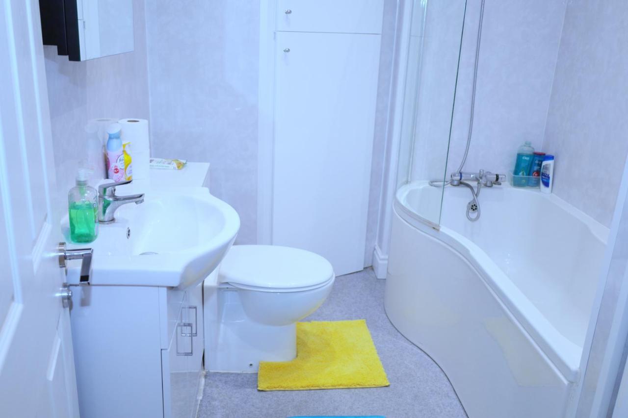 One Bedroom Spacious Apartment STEP4 Ltd - 3