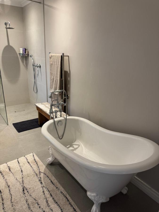 Grace Suite - charming 1 bed suite with Solar - 3