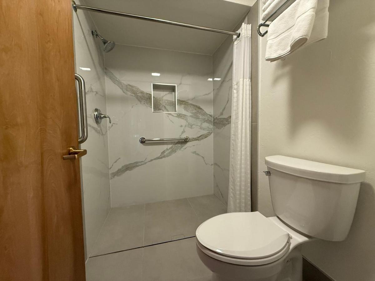 Homestead Suites - Fish Creek — photo 11