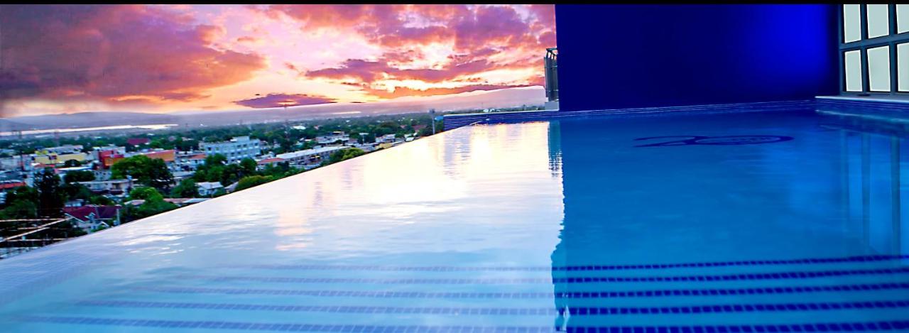 Penthouse Suite at 20 South - Suite 907