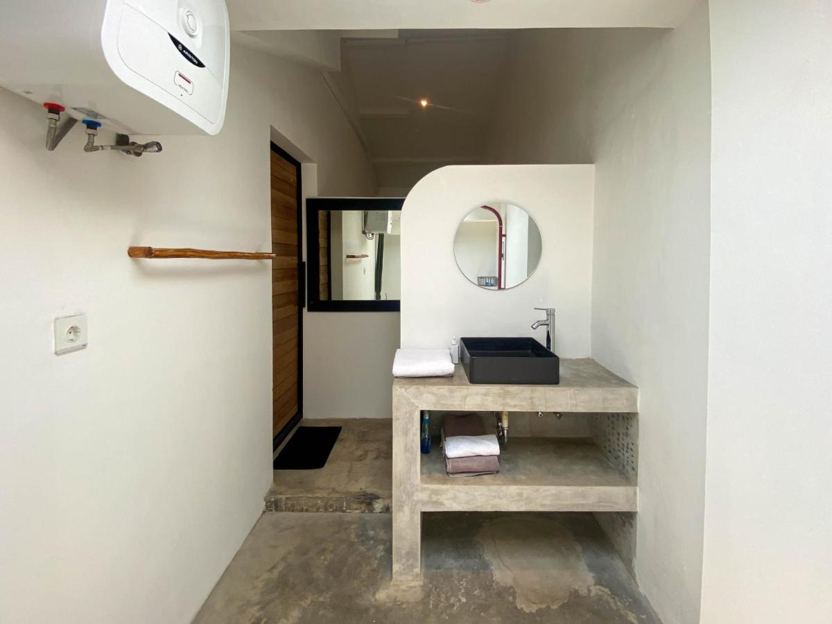 Canggu Studio near Berawa Beach - 2 Beds - 3