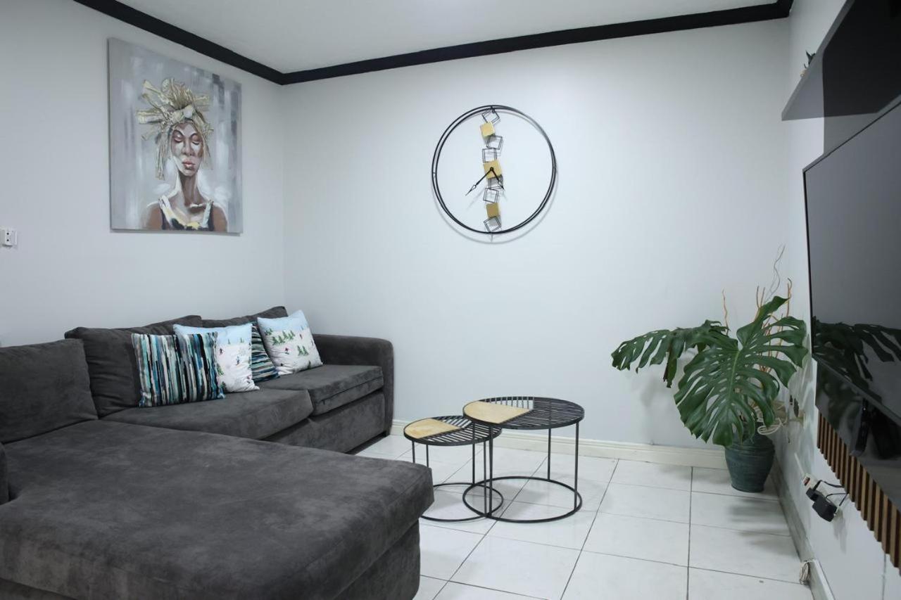 Apartment at Winchester - 4