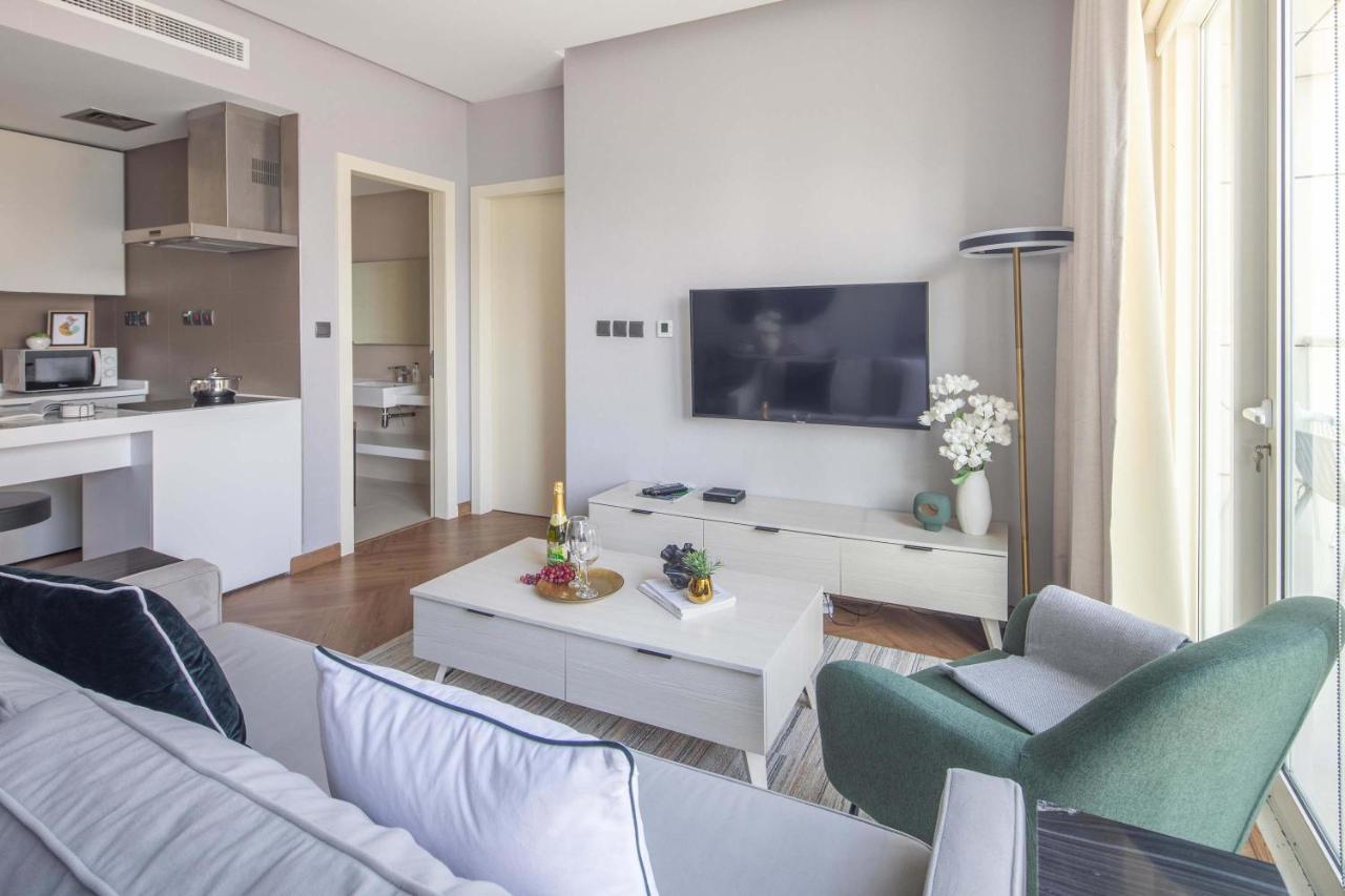 Frank Porter - West Avenue - 3