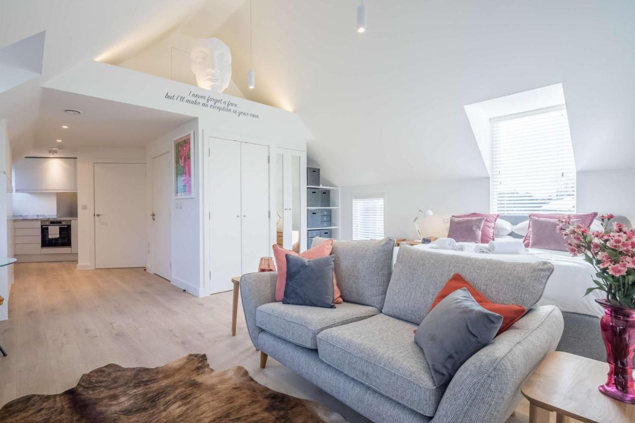 Beautiful Central Apt With Parking - 4