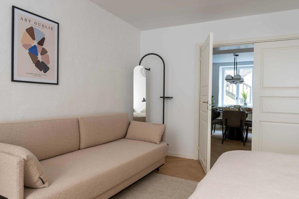 Family Friendly 2BR Basement Apartment - 3