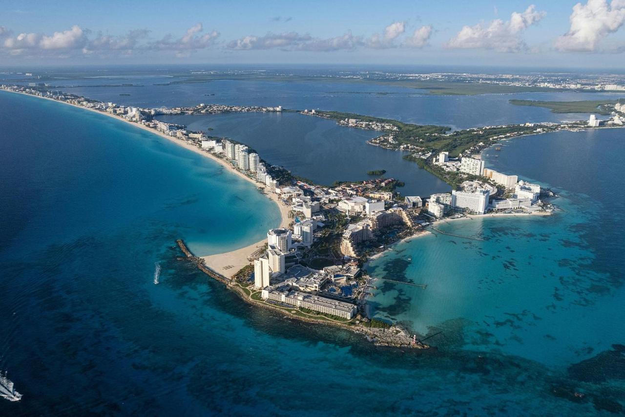 Aloft Cancun