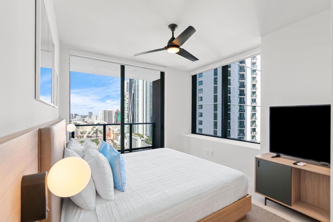 New 26th floor amazing view 2BR-2BA