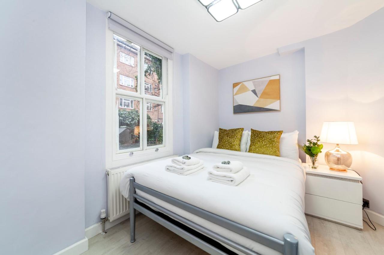 Vibrant 2 BR flat in Victorian house, Earl's Court - 5